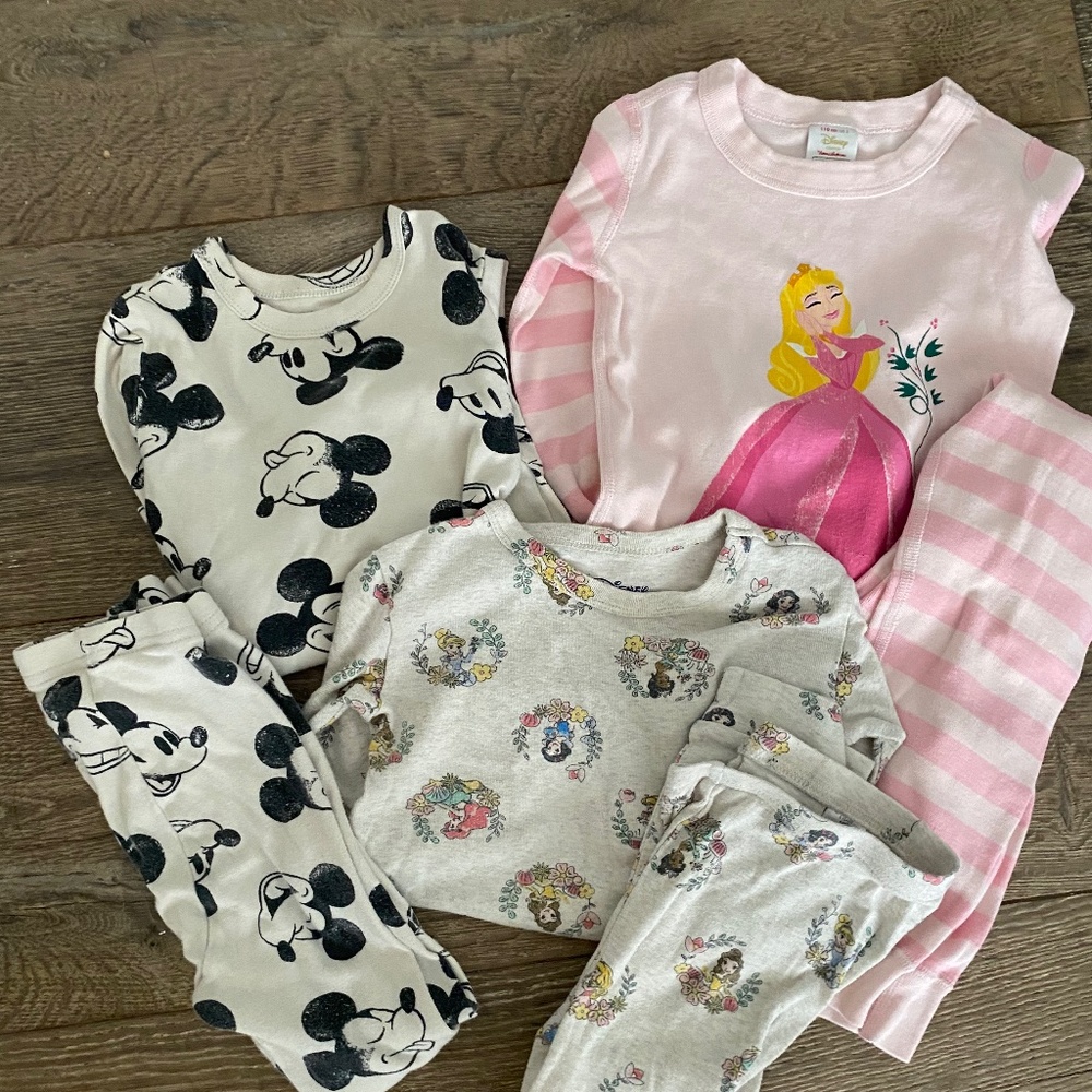 5yr old Disney pajama bundle